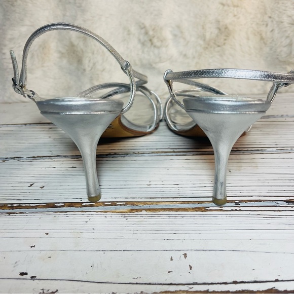 Badgley Mischka Strappy Criss Cross Metallic Silver Leather Kitten Heel Sandals - Picture 10 of 15